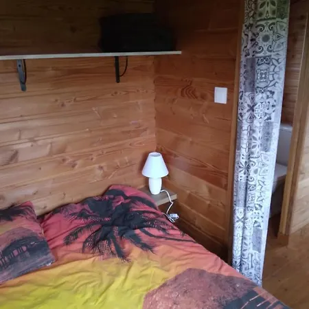 Кемпинг La Roulotte De Crapaud